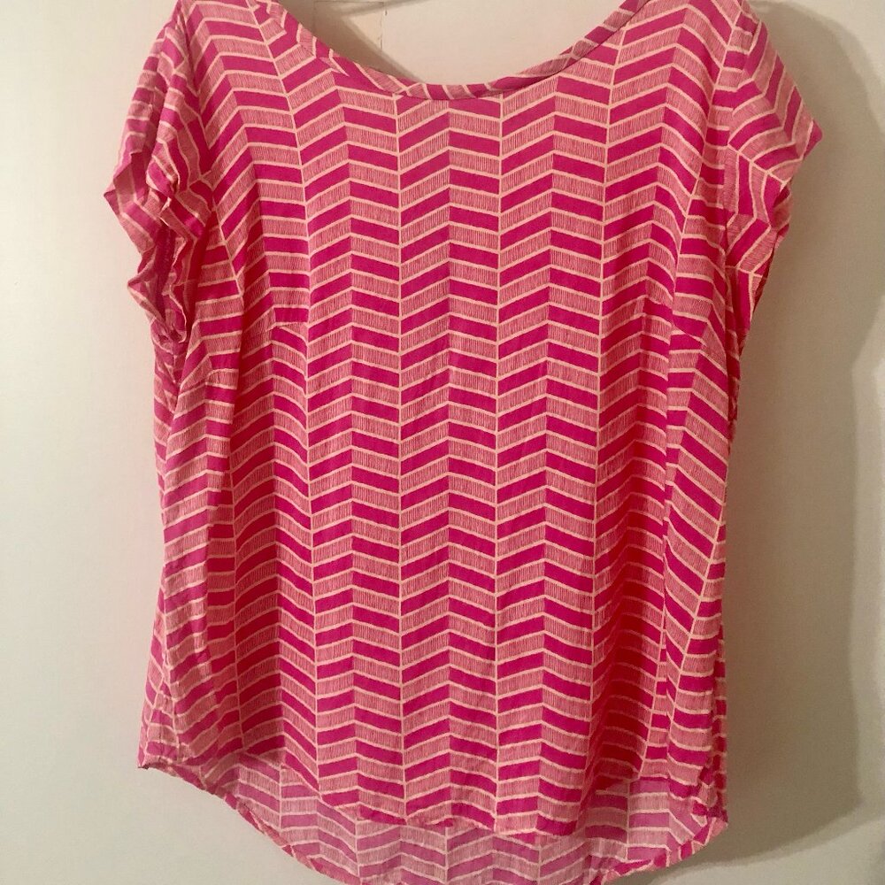 Dark Pink Medium size Top - Picture 2 of 3